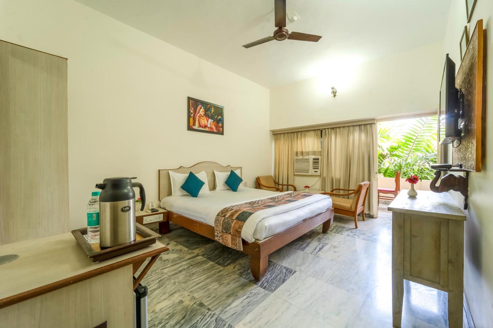 Hotel Chandrawati Palace Abu Road Exterior photo